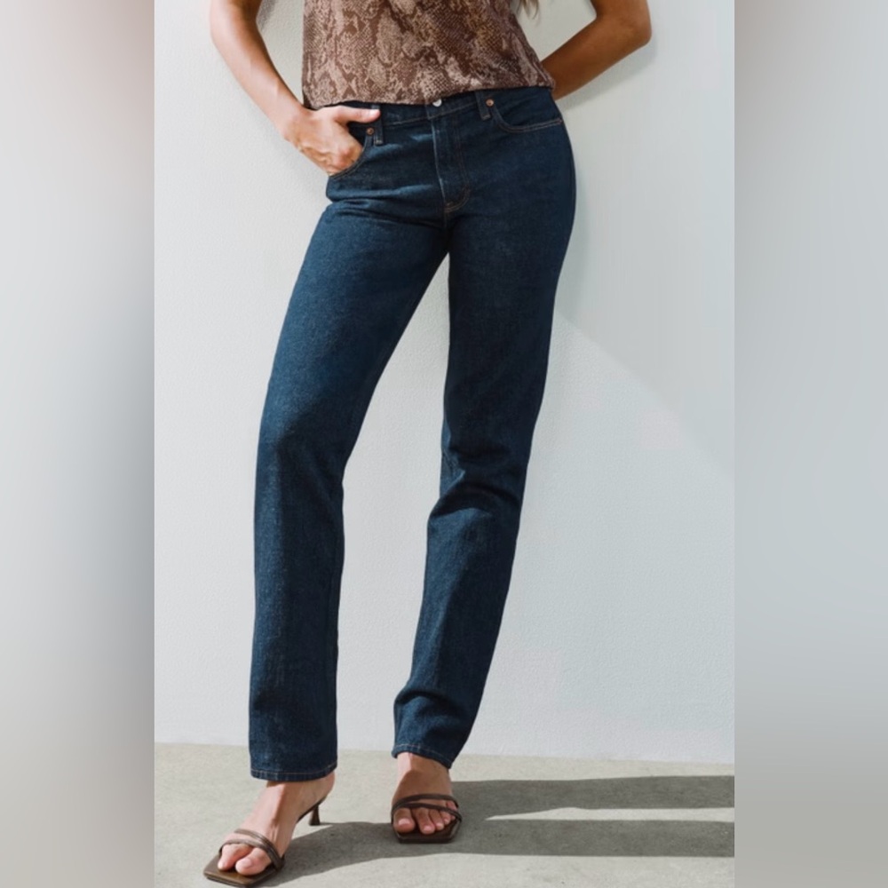 Abercrombie & Fitch Mid Rise 90’s Straight Size 33